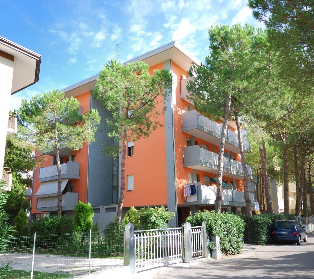 Condominio Tiziano B بيبيوني المظهر الخارجي الصورة
